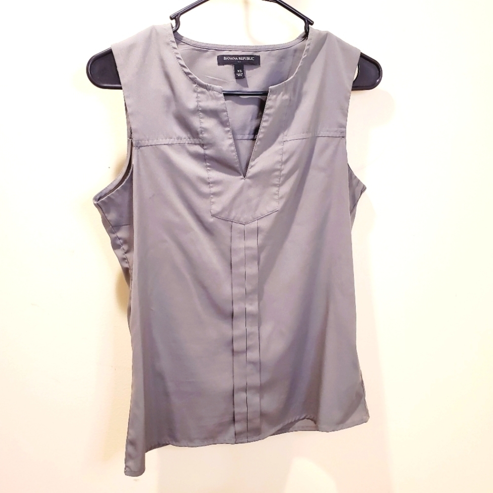 Banana Republic Gray tank top size XS